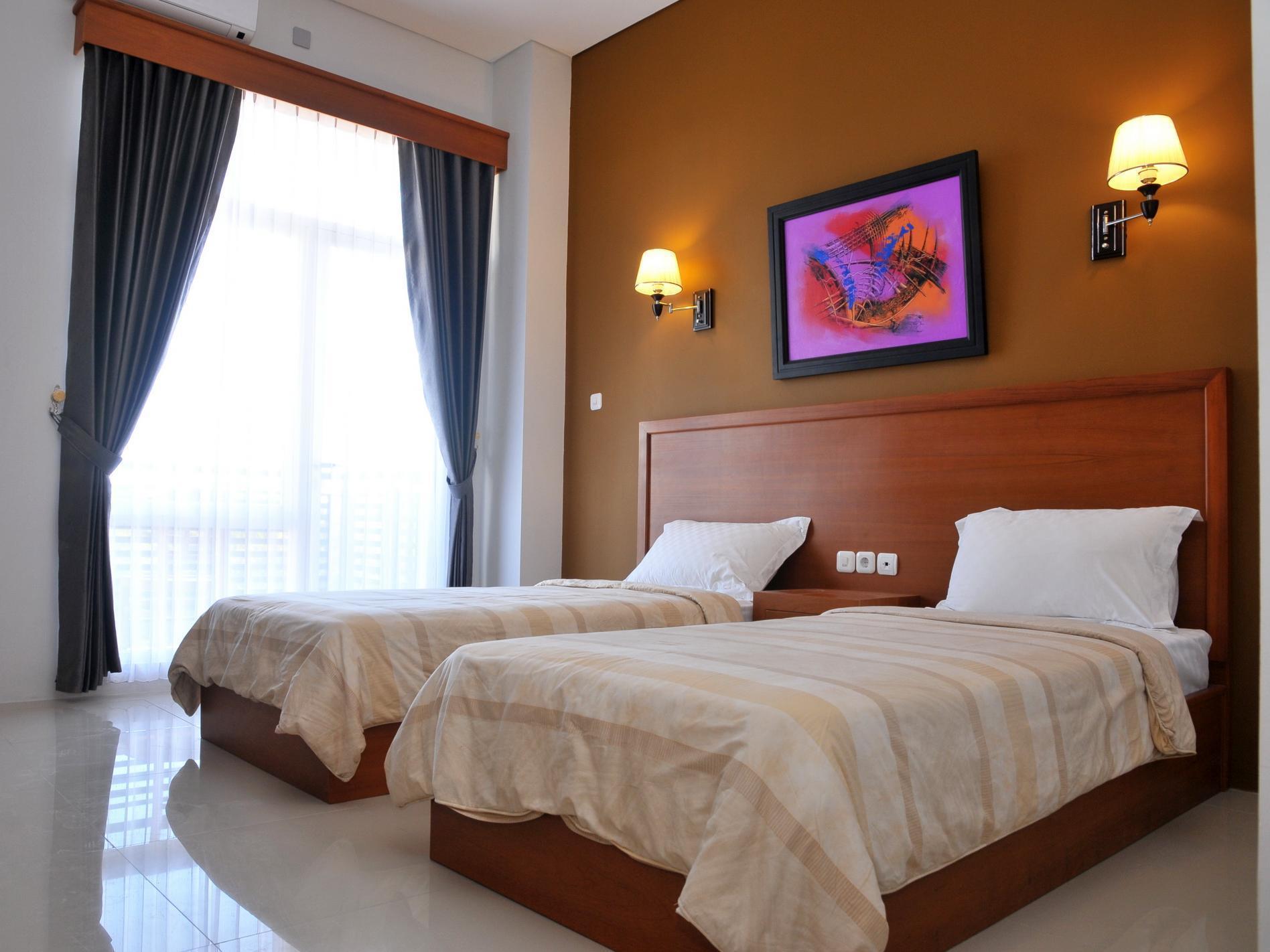 Prima Sr Hotel & Convention Yogyakarta Sleman  Exterior photo