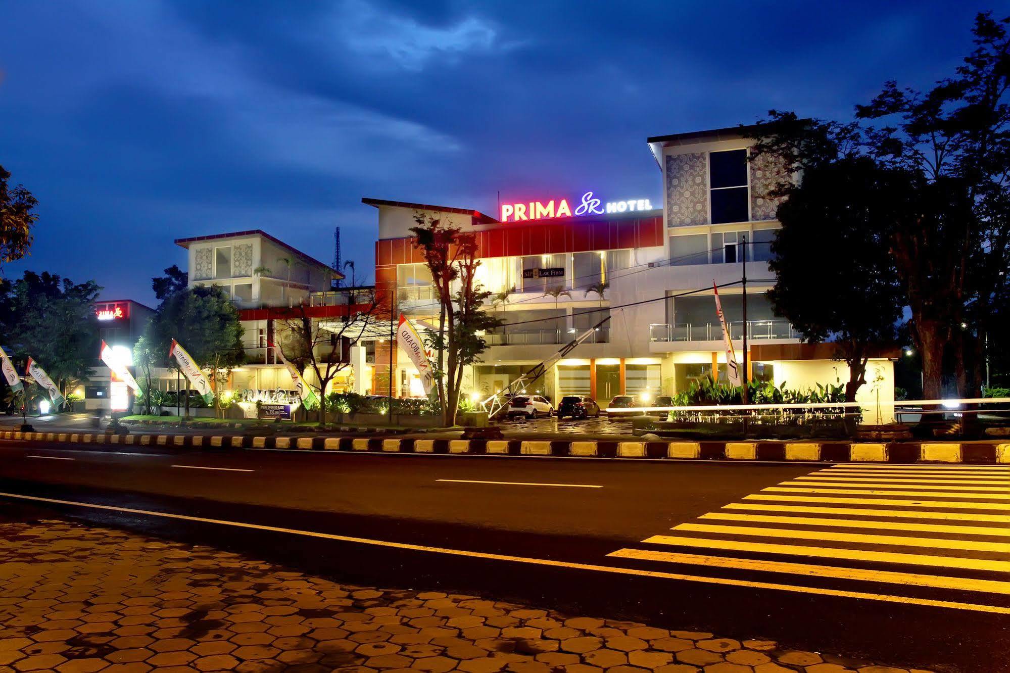 Prima Sr Hotel & Convention Yogyakarta Sleman  Exterior photo